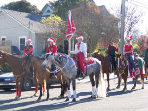 xmasparade08.jpg